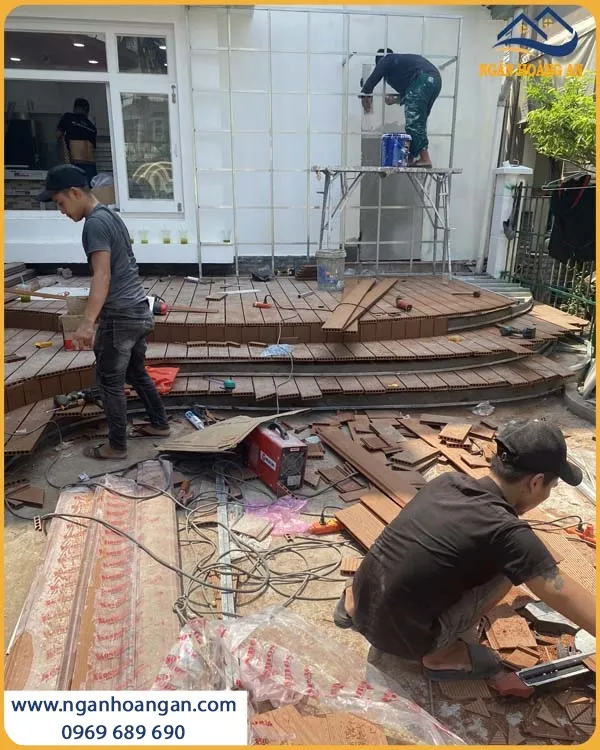 Khách Hàng Ưa Chuộng Sàn Gỗ Nhựa Ngoài Trời Kosmos Cho Ngoại Thất